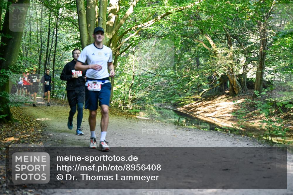 28.09.2025 - 33. Volkslauf durch das schöne Alstertal Dr. Thomas Lammeyer http://msf.ph/oto/8956408 28.09.2025 10:44:52 Laufen 2434, 2040 meine-sportfotos.de