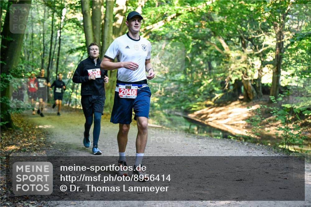 28.09.2025 - 33. Volkslauf durch das schöne Alstertal Dr. Thomas Lammeyer http://msf.ph/oto/8956414 28.09.2025 10:44:53 Laufen 2040 meine-sportfotos.de