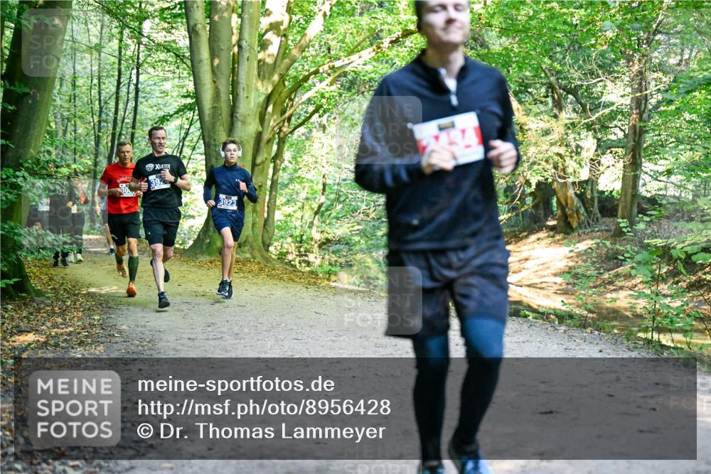 28.09.2025 - 33. Volkslauf durch das schöne Alstertal Dr. Thomas Lammeyer http://msf.ph/oto/8956428 28.09.2025 10:44:55 Laufen 3923 meine-sportfotos.de