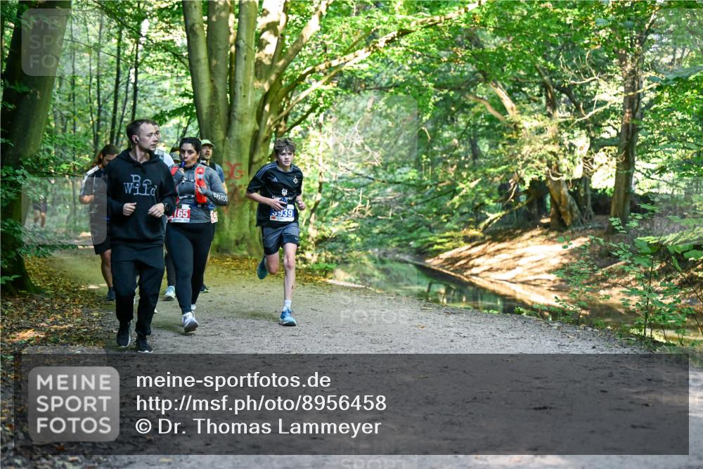 28.09.2025 - 33. Volkslauf durch das schöne Alstertal Dr. Thomas Lammeyer http://msf.ph/oto/8956458 28.09.2025 10:45:01 Laufen 165, 5939 meine-sportfotos.de