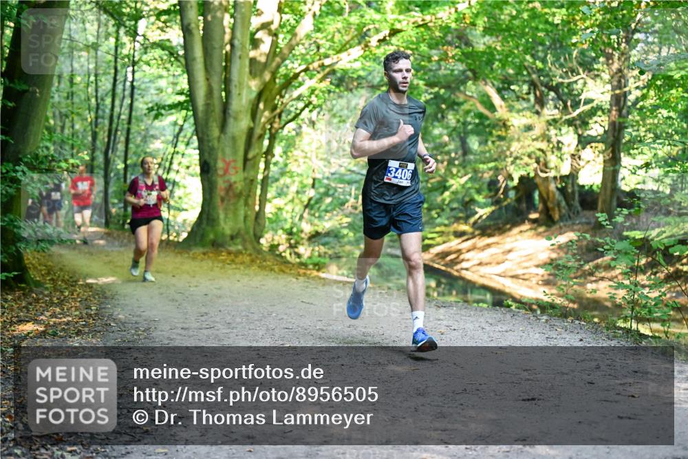 28.09.2025 - 33. Volkslauf durch das schöne Alstertal Dr. Thomas Lammeyer http://msf.ph/oto/8956505 28.09.2025 10:45:09 Laufen 3406 meine-sportfotos.de