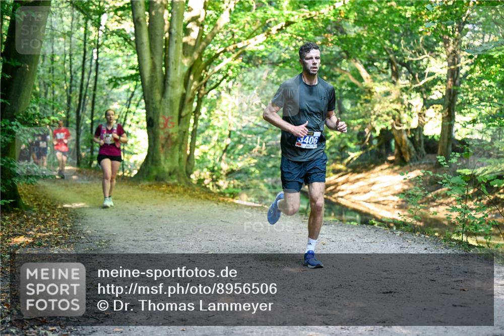28.09.2025 - 33. Volkslauf durch das schöne Alstertal Dr. Thomas Lammeyer http://msf.ph/oto/8956506 28.09.2025 10:45:09 Laufen 3406 meine-sportfotos.de