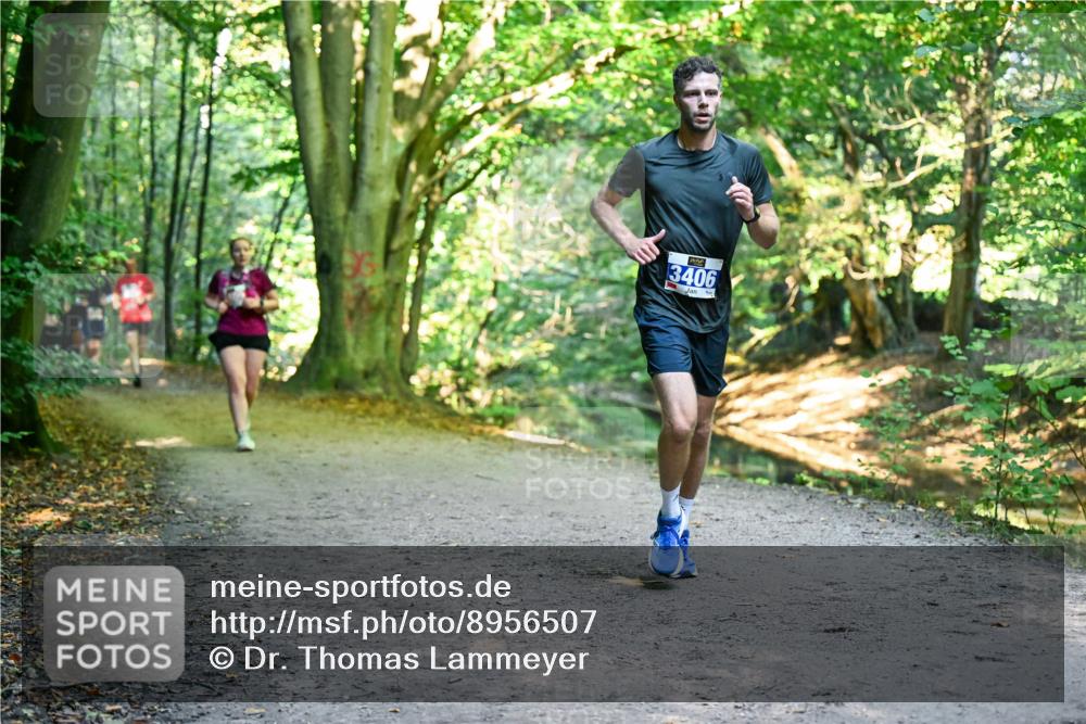 28.09.2025 - 33. Volkslauf durch das schöne Alstertal Dr. Thomas Lammeyer http://msf.ph/oto/8956507 28.09.2025 10:45:09 Laufen 3406 meine-sportfotos.de