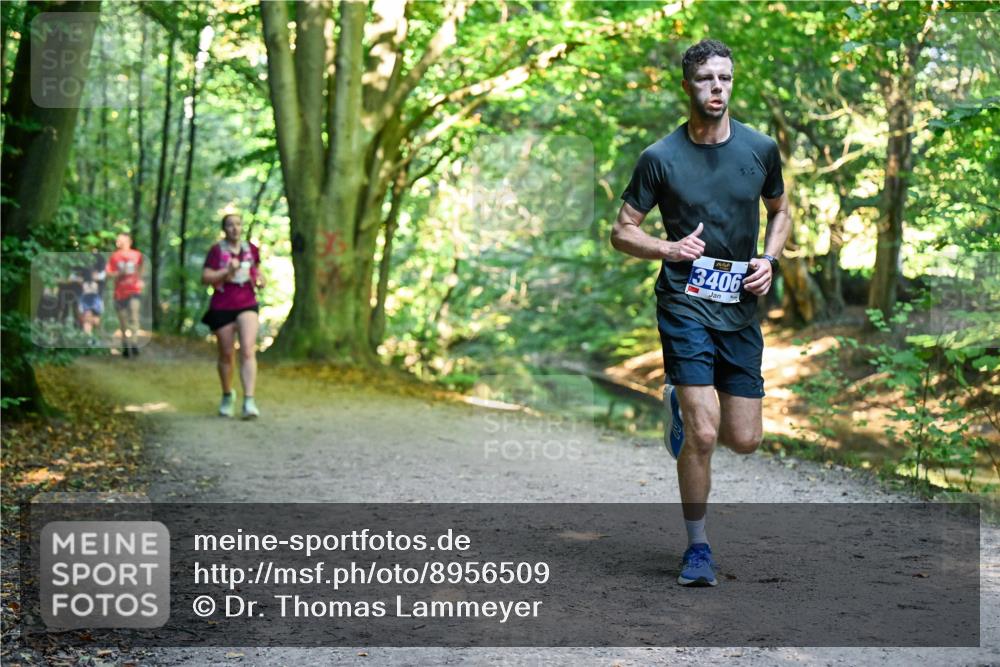 28.09.2025 - 33. Volkslauf durch das schöne Alstertal Dr. Thomas Lammeyer http://msf.ph/oto/8956509 28.09.2025 10:45:09 Laufen 3406 meine-sportfotos.de