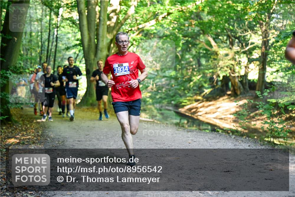 28.09.2025 - 33. Volkslauf durch das schöne Alstertal Dr. Thomas Lammeyer http://msf.ph/oto/8956542 28.09.2025 10:45:15 Laufen 3934 meine-sportfotos.de