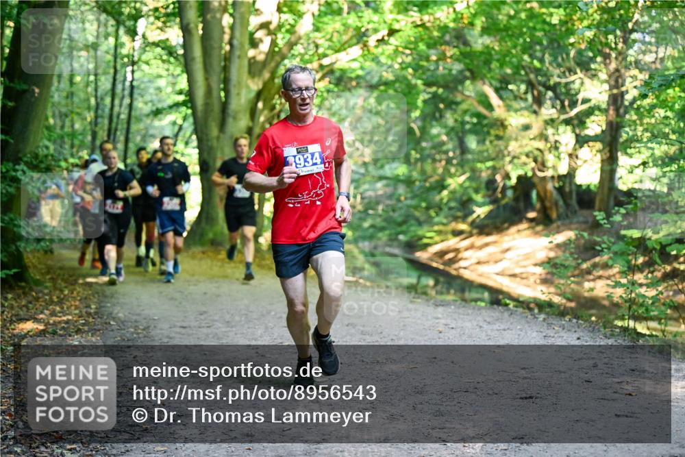 28.09.2025 - 33. Volkslauf durch das schöne Alstertal Dr. Thomas Lammeyer http://msf.ph/oto/8956543 28.09.2025 10:45:15 Laufen 3934 meine-sportfotos.de