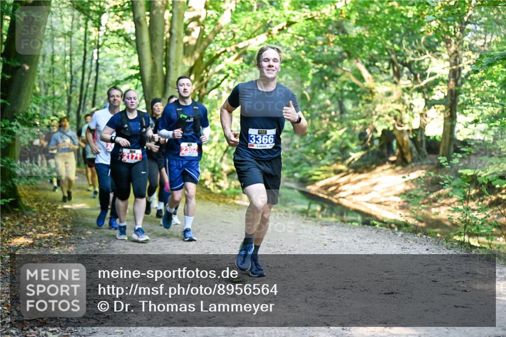 28.09.2025 - 33. Volkslauf durch das schöne Alstertal Dr. Thomas Lammeyer http://msf.ph/oto/8956564 28.09.2025 10:45:18 Laufen 1000, 2302, 3366 meine-sportfotos.de