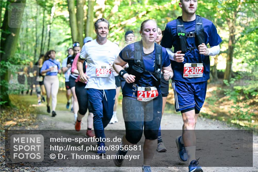 28.09.2025 - 33. Volkslauf durch das schöne Alstertal Dr. Thomas Lammeyer http://msf.ph/oto/8956581 28.09.2025 10:45:20 Laufen 2492, 2171, 2302 meine-sportfotos.de