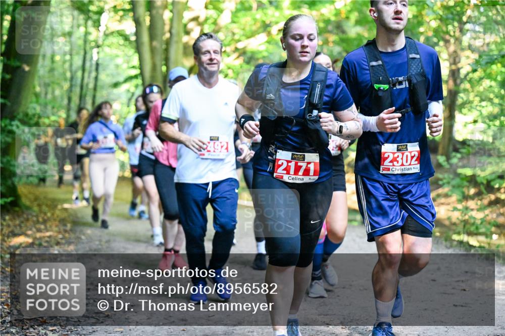 28.09.2025 - 33. Volkslauf durch das schöne Alstertal Dr. Thomas Lammeyer http://msf.ph/oto/8956582 28.09.2025 10:45:20 Laufen 4921, 2171, 2302 meine-sportfotos.de