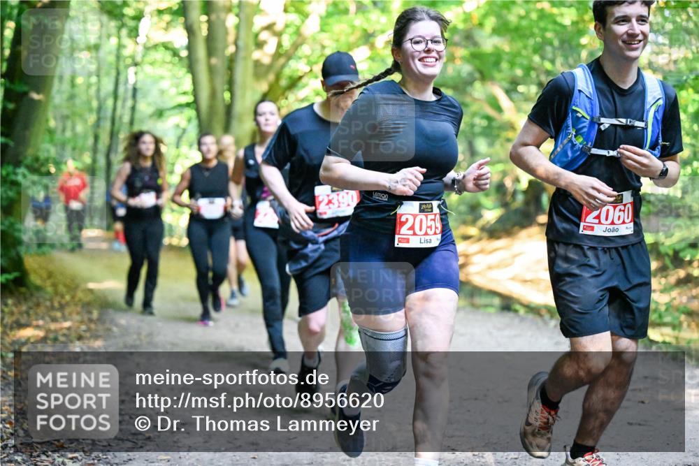 28.09.2025 - 33. Volkslauf durch das schöne Alstertal Dr. Thomas Lammeyer http://msf.ph/oto/8956620 28.09.2025 10:45:26 Laufen 2390, 2059, 1, 060 meine-sportfotos.de