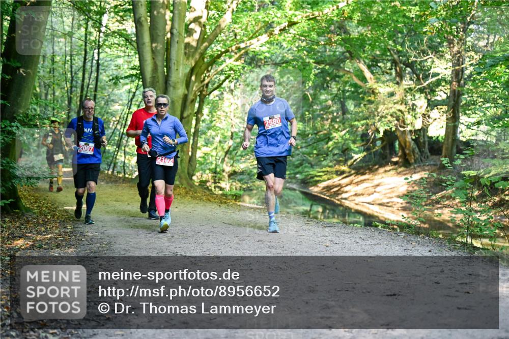 28.09.2025 - 33. Volkslauf durch das schöne Alstertal Dr. Thomas Lammeyer http://msf.ph/oto/8956652 28.09.2025 10:45:32 Laufen 2002, 2007, 2102, 2580 meine-sportfotos.de