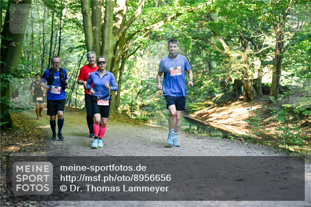 28.09.2025 - 33. Volkslauf durch das schöne Alstertal Dr. Thomas Lammeyer http://msf.ph/oto/8956656 28.09.2025 10:45:33 Laufen 2007, 2102, 2580 meine-sportfotos.de
