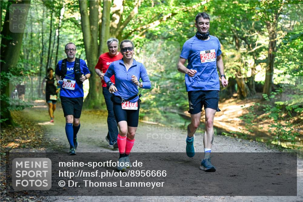 28.09.2025 - 33. Volkslauf durch das schöne Alstertal Dr. Thomas Lammeyer http://msf.ph/oto/8956666 28.09.2025 10:45:34 Laufen 2007, 2102, 2580 meine-sportfotos.de