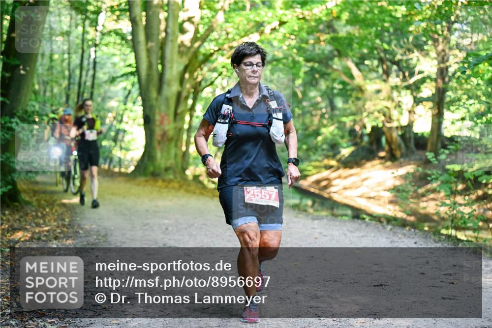 28.09.2025 - 33. Volkslauf durch das schöne Alstertal Dr. Thomas Lammeyer http://msf.ph/oto/8956697 28.09.2025 10:45:39 Laufen 2557 meine-sportfotos.de