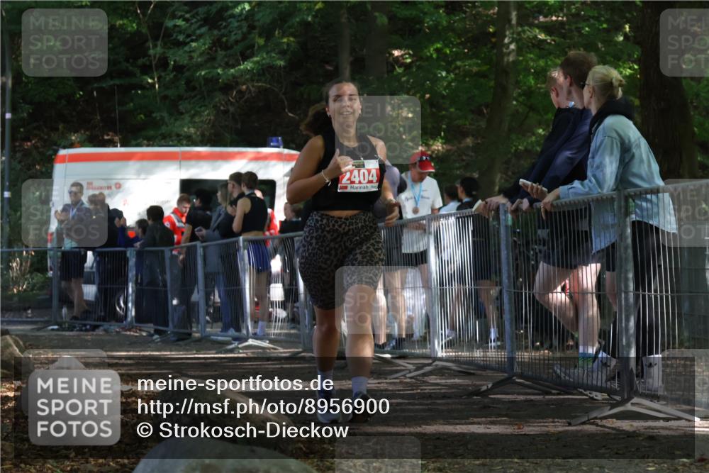 28.09.2025 - 33. Volkslauf durch das schöne Alstertal Strokosch-Dieckow http://msf.ph/oto/8956900 28.09.2025 12:58:44 Ziel 2404 meine-sportfotos.de