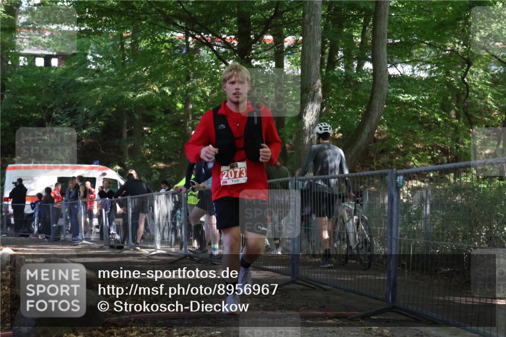 28.09.2025 - 33. Volkslauf durch das schöne Alstertal Strokosch-Dieckow http://msf.ph/oto/8956967 28.09.2025 12:59:13 Ziel 2073 meine-sportfotos.de