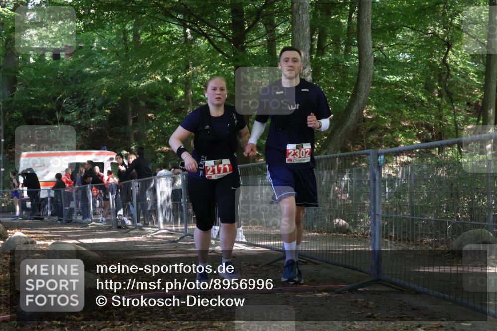 28.09.2025 - 33. Volkslauf durch das schöne Alstertal Strokosch-Dieckow http://msf.ph/oto/8956996 28.09.2025 12:59:45 Ziel 2171, 2302 meine-sportfotos.de