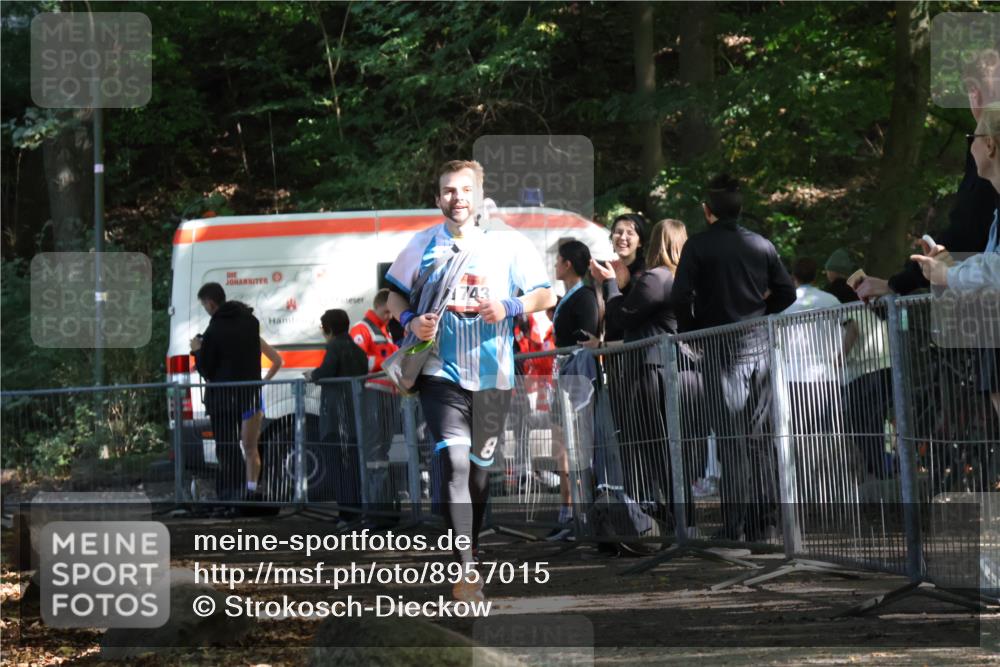 28.09.2025 - 33. Volkslauf durch das schöne Alstertal Strokosch-Dieckow http://msf.ph/oto/8957015 28.09.2025 12:59:57 Ziel 1743 meine-sportfotos.de