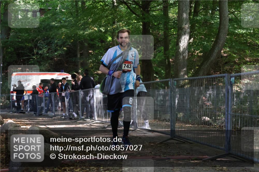 28.09.2025 - 33. Volkslauf durch das schöne Alstertal Strokosch-Dieckow http://msf.ph/oto/8957027 28.09.2025 13:00:00 Ziel 1743 meine-sportfotos.de