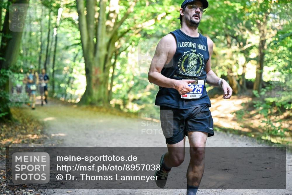 28.09.2025 - 33. Volkslauf durch das schöne Alstertal Dr. Thomas Lammeyer http://msf.ph/oto/8957038 28.09.2025 10:46:48 Laufen 225 meine-sportfotos.de