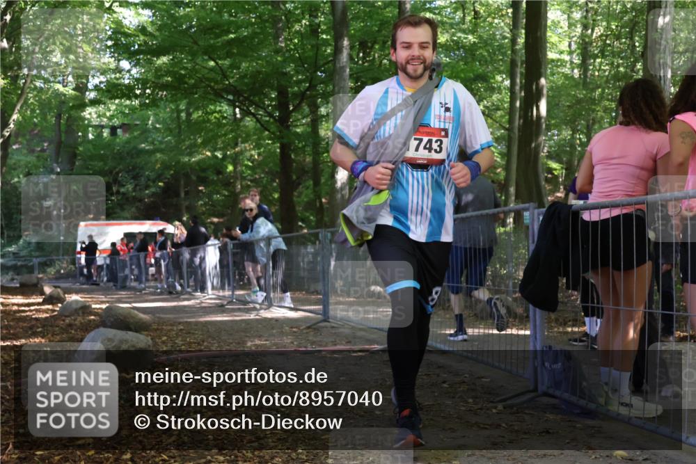 28.09.2025 - 33. Volkslauf durch das schöne Alstertal Strokosch-Dieckow http://msf.ph/oto/8957040 28.09.2025 13:00:02 Ziel 1743 meine-sportfotos.de