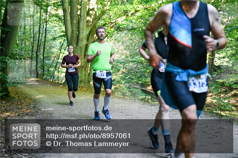 28.09.2025 - 33. Volkslauf durch das schöne Alstertal Dr. Thomas Lammeyer http://msf.ph/oto/8957061 28.09.2025 10:46:54 Laufen 3019, 3078, 3315 meine-sportfotos.de