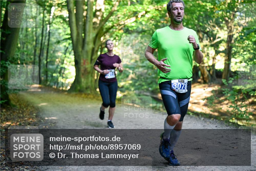 28.09.2025 - 33. Volkslauf durch das schöne Alstertal Dr. Thomas Lammeyer http://msf.ph/oto/8957069 28.09.2025 10:46:55 Laufen 3078 meine-sportfotos.de