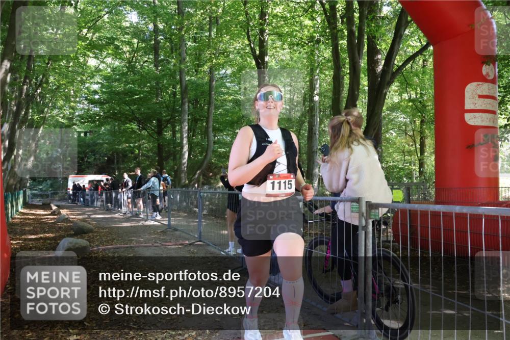 28.09.2025 - 33. Volkslauf durch das schöne Alstertal Strokosch-Dieckow http://msf.ph/oto/8957204 28.09.2025 13:01:56 Ziel 1115 meine-sportfotos.de