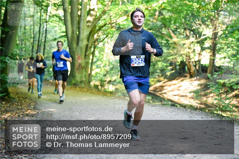 28.09.2025 - 33. Volkslauf durch das schöne Alstertal Dr. Thomas Lammeyer http://msf.ph/oto/8957209 28.09.2025 10:47:33 Laufen 13042 meine-sportfotos.de
