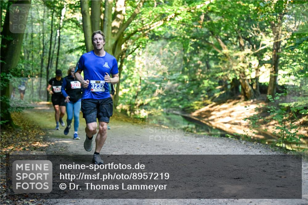 28.09.2025 - 33. Volkslauf durch das schöne Alstertal Dr. Thomas Lammeyer http://msf.ph/oto/8957219 28.09.2025 10:47:35 Laufen 3232 meine-sportfotos.de