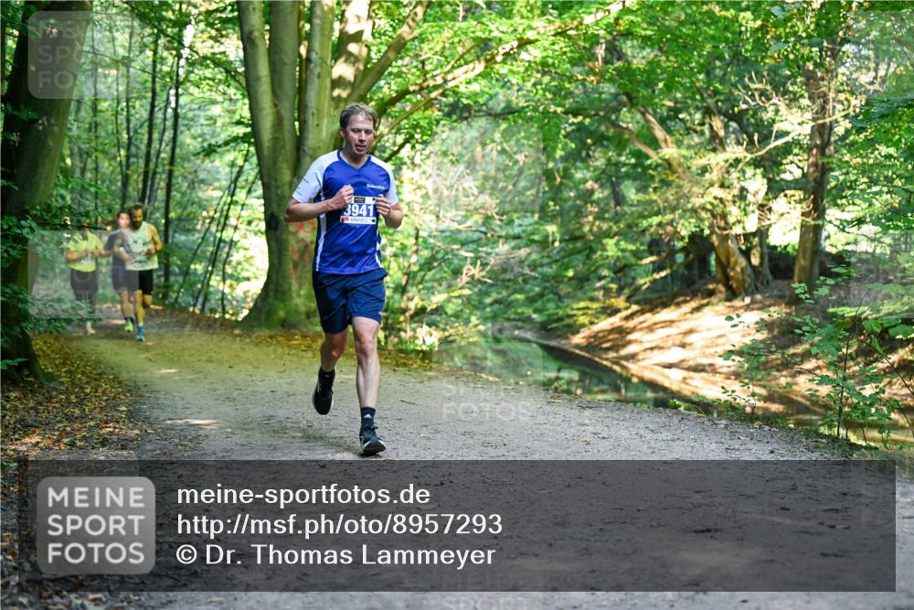 28.09.2025 - 33. Volkslauf durch das schöne Alstertal Dr. Thomas Lammeyer http://msf.ph/oto/8957293 28.09.2025 10:47:49 Laufen 3941 meine-sportfotos.de