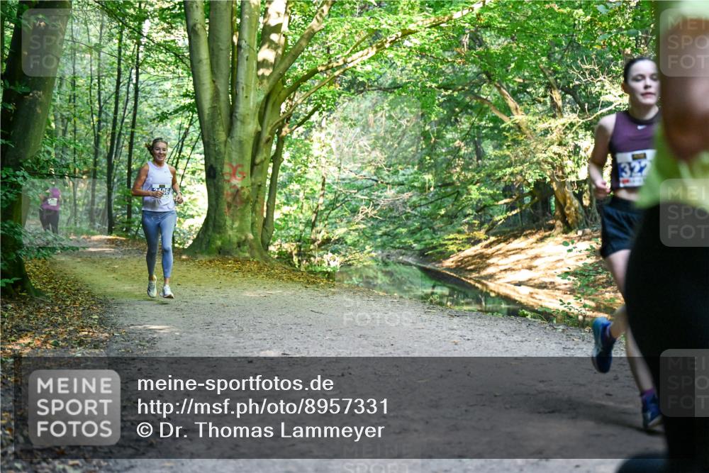 28.09.2025 - 33. Volkslauf durch das schöne Alstertal Dr. Thomas Lammeyer http://msf.ph/oto/8957331 28.09.2025 10:47:57 Laufen 322 meine-sportfotos.de