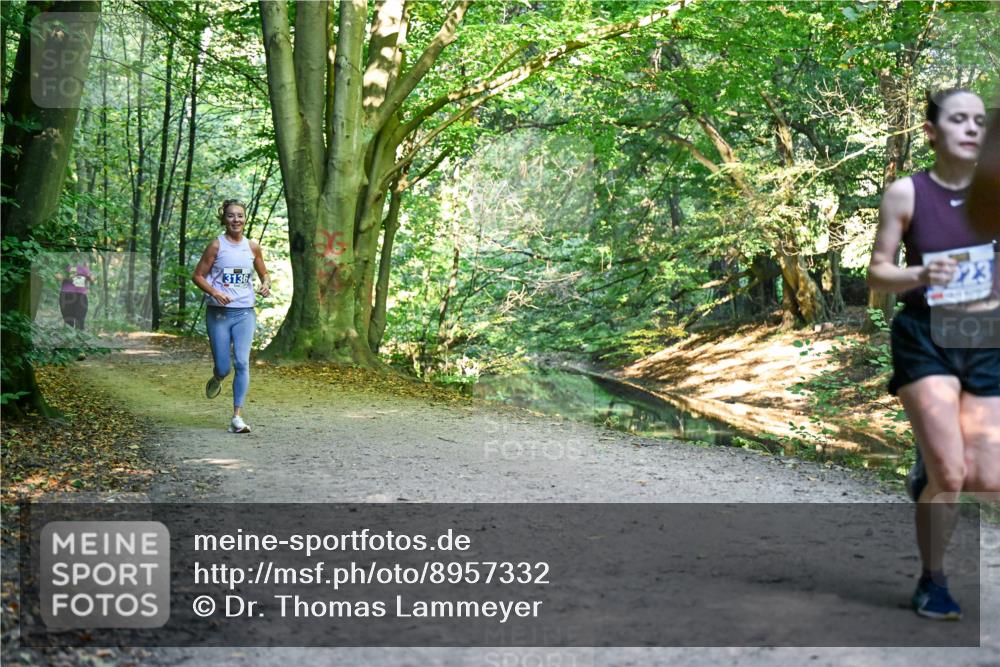 28.09.2025 - 33. Volkslauf durch das schöne Alstertal Dr. Thomas Lammeyer http://msf.ph/oto/8957332 28.09.2025 10:47:57 Laufen 3136 meine-sportfotos.de