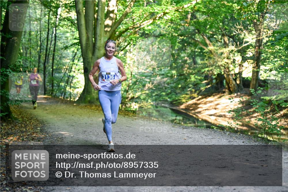 28.09.2025 - 33. Volkslauf durch das schöne Alstertal Dr. Thomas Lammeyer http://msf.ph/oto/8957335 28.09.2025 10:47:59 Laufen 3136 meine-sportfotos.de