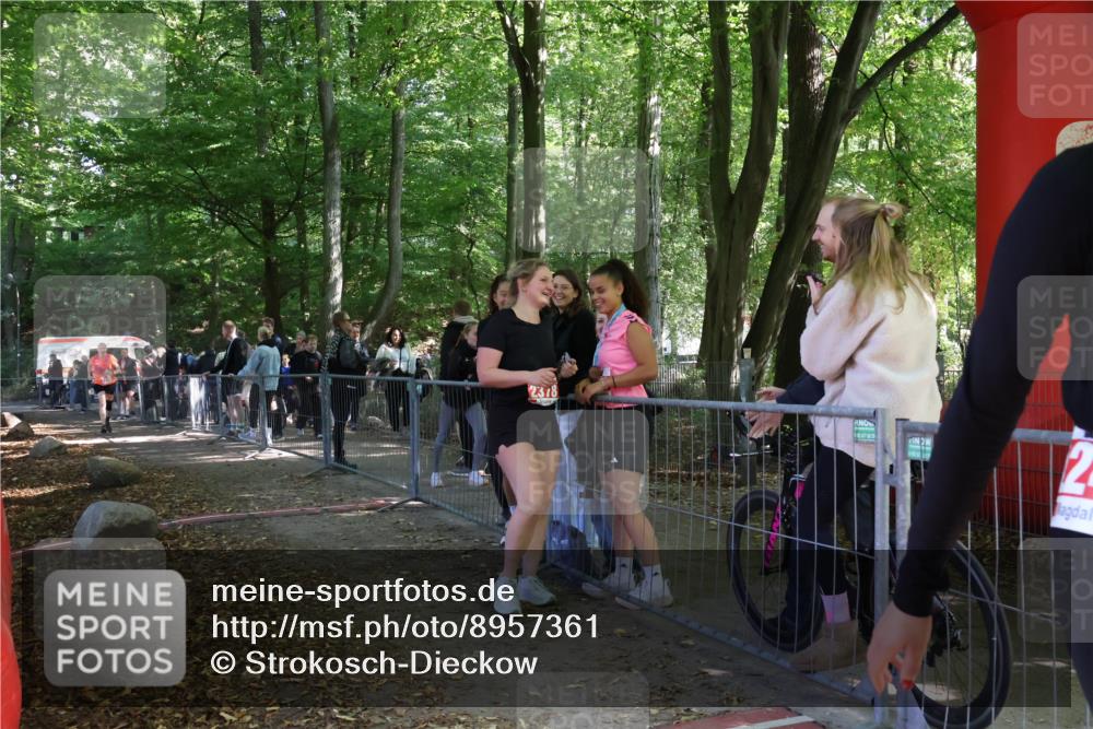 28.09.2025 - 33. Volkslauf durch das schöne Alstertal Strokosch-Dieckow http://msf.ph/oto/8957361 28.09.2025 13:02:24 Ziel 2278 meine-sportfotos.de