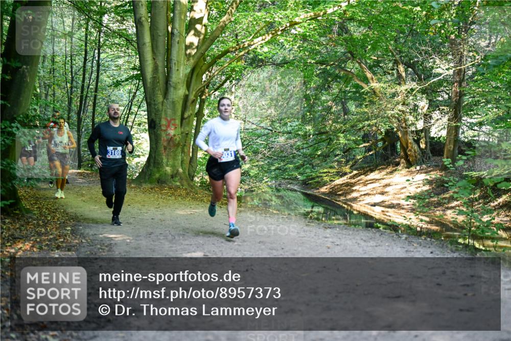 28.09.2025 - 33. Volkslauf durch das schöne Alstertal Dr. Thomas Lammeyer http://msf.ph/oto/8957373 28.09.2025 10:48:12 Laufen 3285, 3169 meine-sportfotos.de