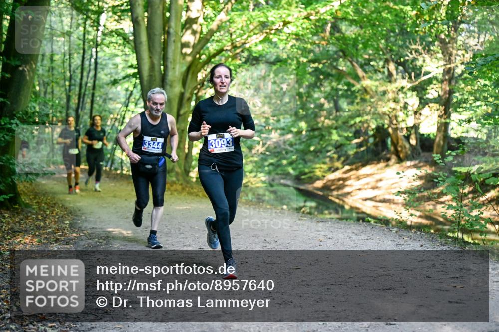 28.09.2025 - 33. Volkslauf durch das schöne Alstertal Dr. Thomas Lammeyer http://msf.ph/oto/8957640 28.09.2025 10:48:55 Laufen 2, 3344, 13093 meine-sportfotos.de