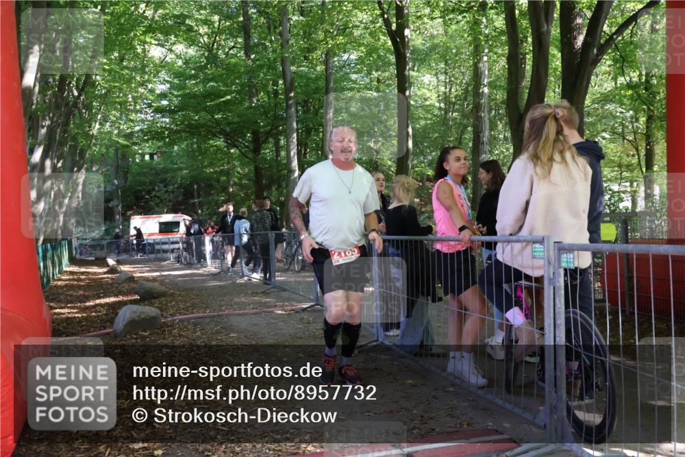 28.09.2025 - 33. Volkslauf durch das schöne Alstertal Strokosch-Dieckow http://msf.ph/oto/8957732 28.09.2025 13:04:46 Ziel  meine-sportfotos.de