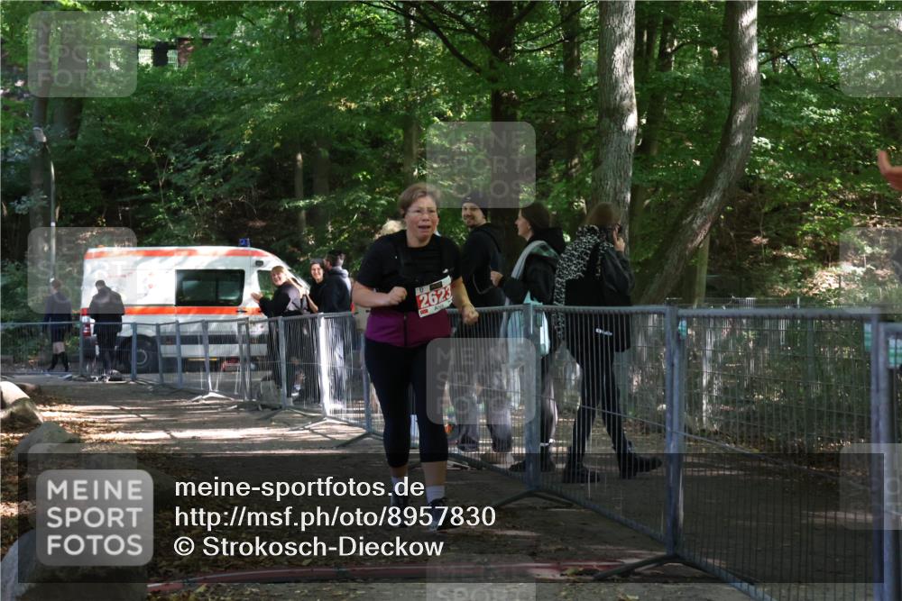 28.09.2025 - 33. Volkslauf durch das schöne Alstertal Strokosch-Dieckow http://msf.ph/oto/8957830 28.09.2025 13:05:43 Ziel 2623 meine-sportfotos.de