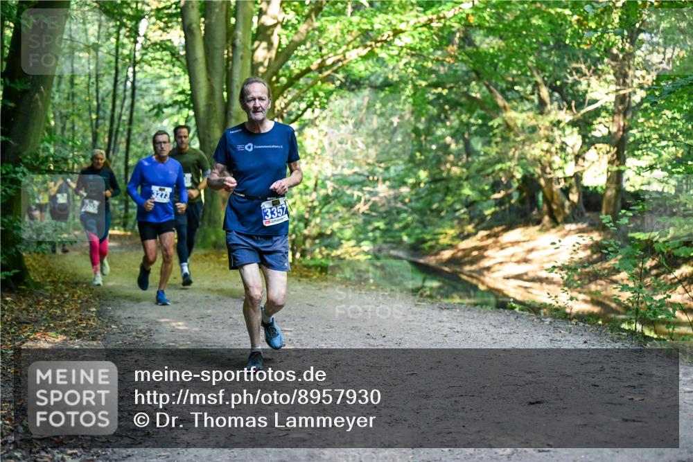 28.09.2025 - 33. Volkslauf durch das schöne Alstertal Dr. Thomas Lammeyer http://msf.ph/oto/8957930 28.09.2025 10:49:53 Laufen 3273, 3357 meine-sportfotos.de