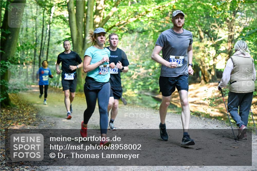 28.09.2025 - 33. Volkslauf durch das schöne Alstertal Dr. Thomas Lammeyer http://msf.ph/oto/8958002 28.09.2025 10:50:05 Laufen 3278, 3250279 meine-sportfotos.de