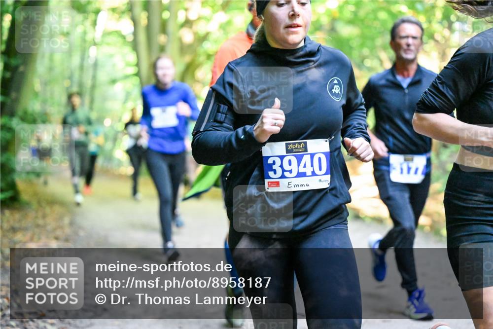 28.09.2025 - 33. Volkslauf durch das schöne Alstertal Dr. Thomas Lammeyer http://msf.ph/oto/8958187 28.09.2025 10:50:45 Laufen 3940 meine-sportfotos.de