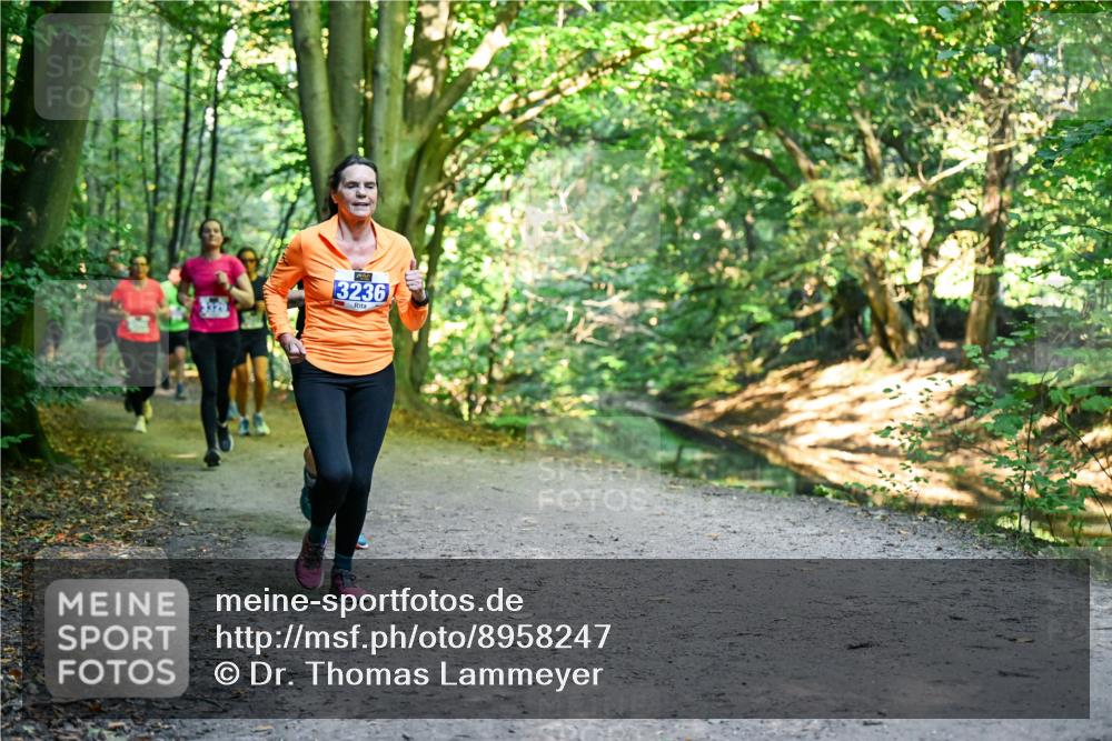 28.09.2025 - 33. Volkslauf durch das schöne Alstertal Dr. Thomas Lammeyer http://msf.ph/oto/8958247 28.09.2025 10:51:07 Laufen 3329, 3236 meine-sportfotos.de