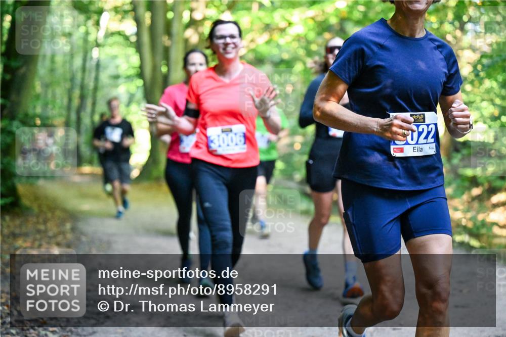 28.09.2025 - 33. Volkslauf durch das schöne Alstertal Dr. Thomas Lammeyer http://msf.ph/oto/8958291 28.09.2025 10:51:13 Laufen 3006, 022 meine-sportfotos.de
