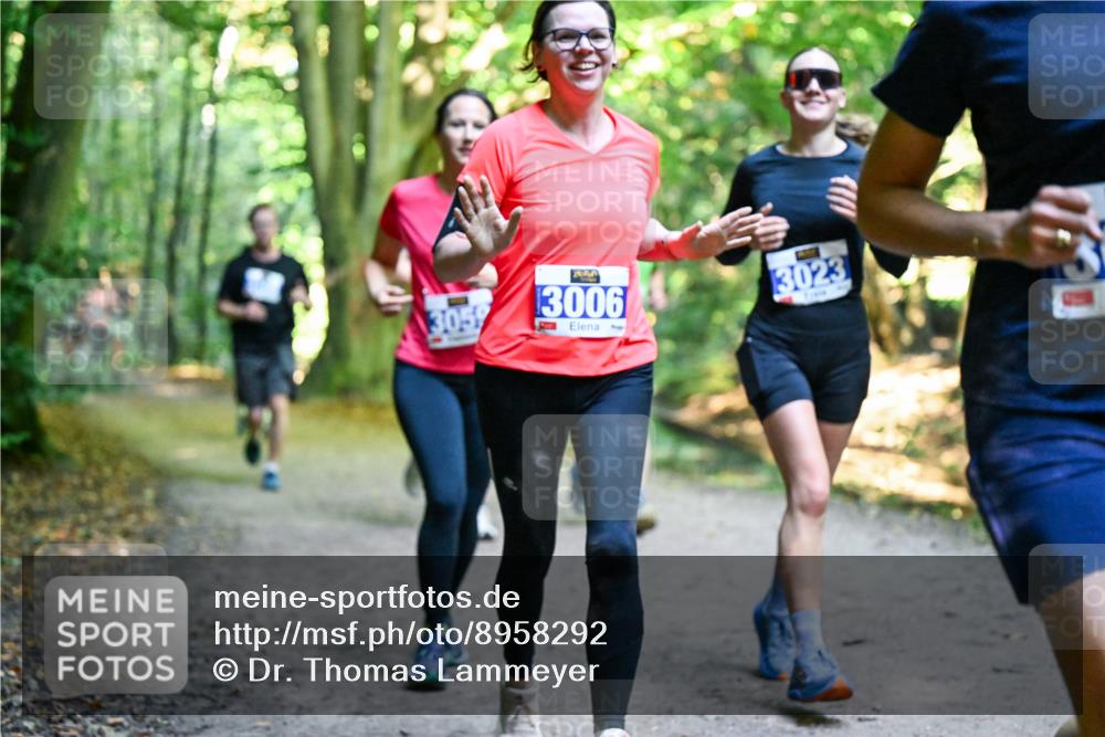 28.09.2025 - 33. Volkslauf durch das schöne Alstertal Dr. Thomas Lammeyer http://msf.ph/oto/8958292 28.09.2025 10:51:14 Laufen 3059, 3006, 3023 meine-sportfotos.de