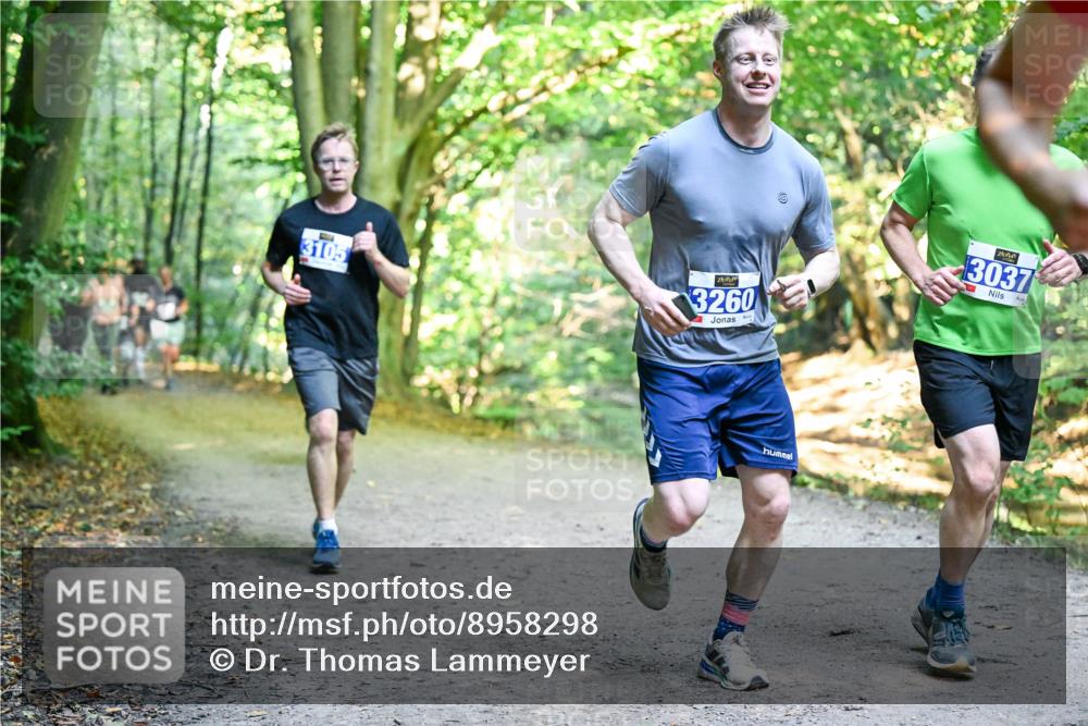 28.09.2025 - 33. Volkslauf durch das schöne Alstertal Dr. Thomas Lammeyer http://msf.ph/oto/8958298 28.09.2025 10:51:15 Laufen 3105, 3260, 3037 meine-sportfotos.de