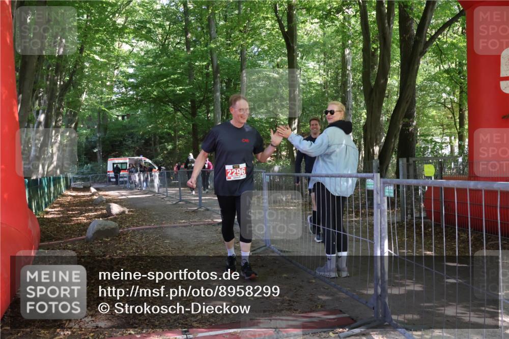 28.09.2025 - 33. Volkslauf durch das schöne Alstertal Strokosch-Dieckow http://msf.ph/oto/8958299 28.09.2025 13:14:00 Ziel  meine-sportfotos.de