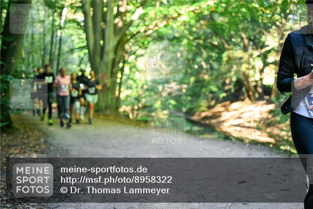 28.09.2025 - 33. Volkslauf durch das schöne Alstertal Dr. Thomas Lammeyer http://msf.ph/oto/8958322 28.09.2025 10:51:19 Laufen  meine-sportfotos.de