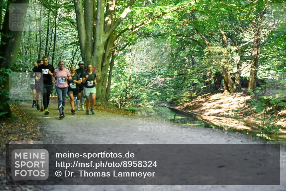 28.09.2025 - 33. Volkslauf durch das schöne Alstertal Dr. Thomas Lammeyer http://msf.ph/oto/8958324 28.09.2025 10:51:19 Laufen  meine-sportfotos.de