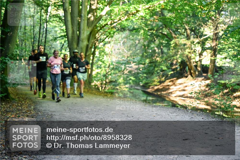 28.09.2025 - 33. Volkslauf durch das schöne Alstertal Dr. Thomas Lammeyer http://msf.ph/oto/8958328 28.09.2025 10:51:19 Laufen  meine-sportfotos.de